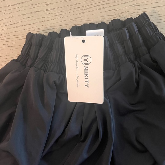 Flowly Shorts- black, new with tags Xsmall - Picture 4 of 4